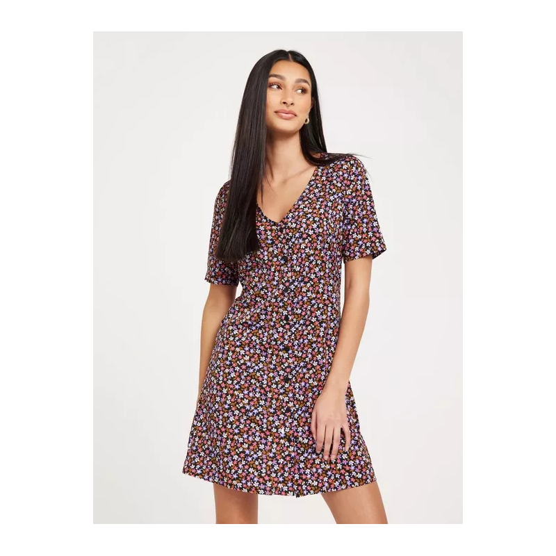 VESTIDO CORTO CON MANGAS NMRUE