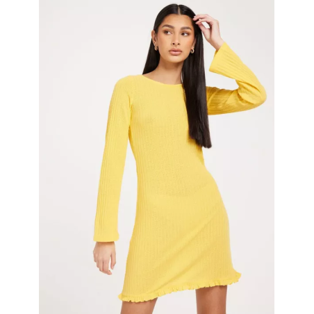 VESTIDO CON ESPALDA DESCUBIERTA PCBREEZE