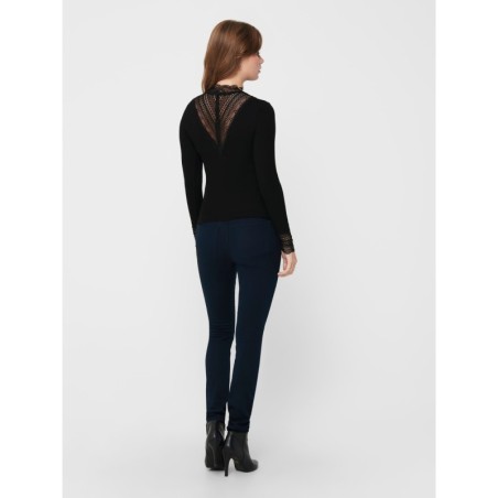 TOP ENCAJE CUELLO ALTO ONLTILDE