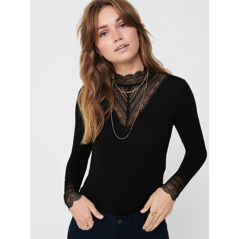 TOP ENCAJE CUELLO ALTO ONLTILDE